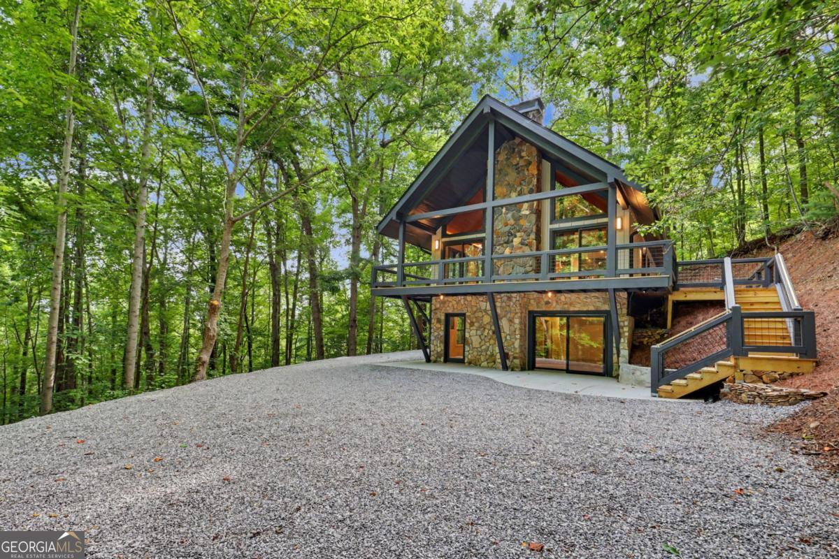1583 Spring Cove Road