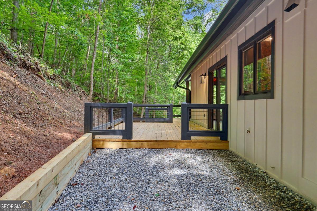 1583 Spring Cove Road