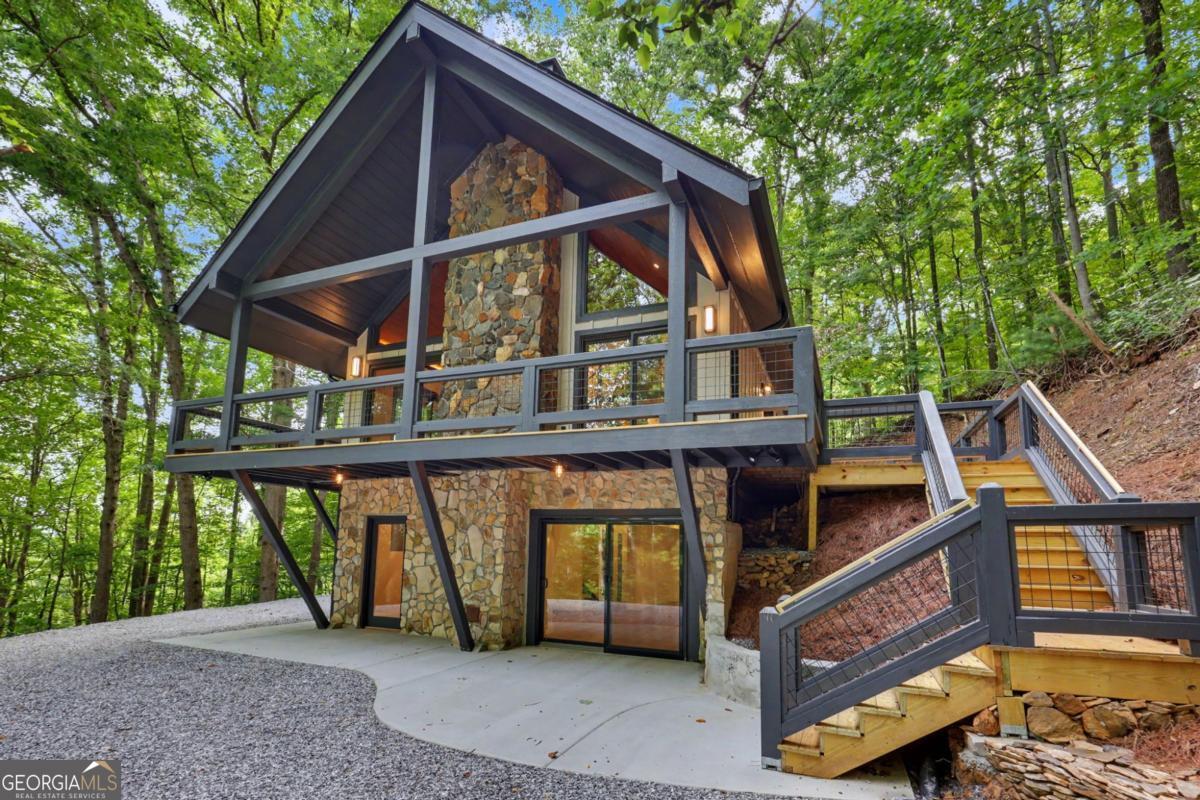 1583 Spring Cove Road