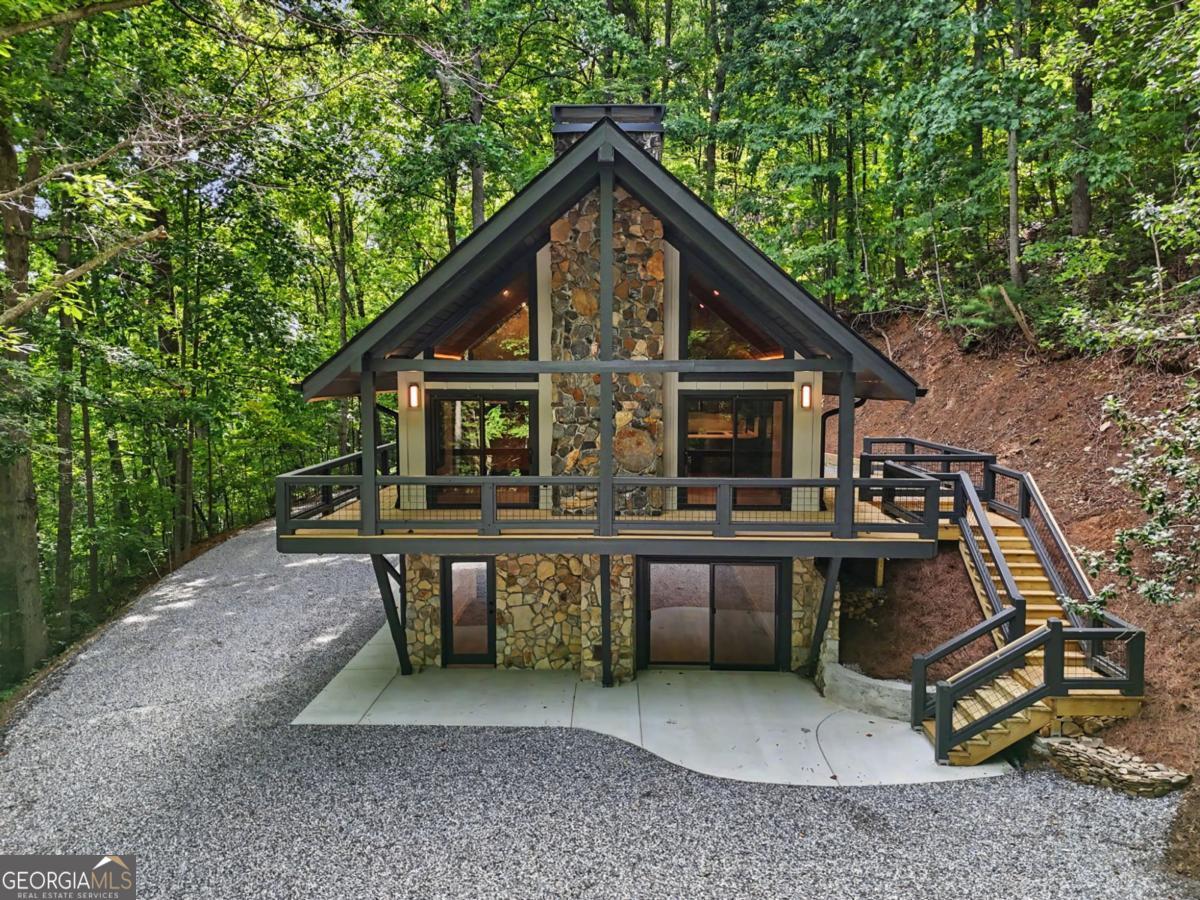 1583 Spring Cove Road