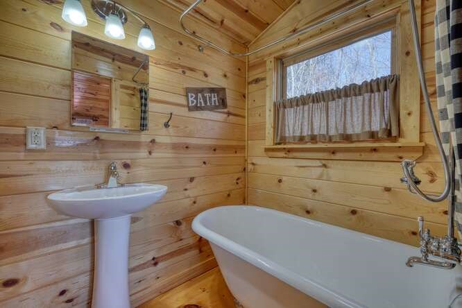 271 Kates Cove