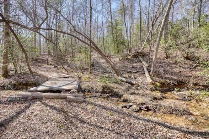 271 Kates Cove