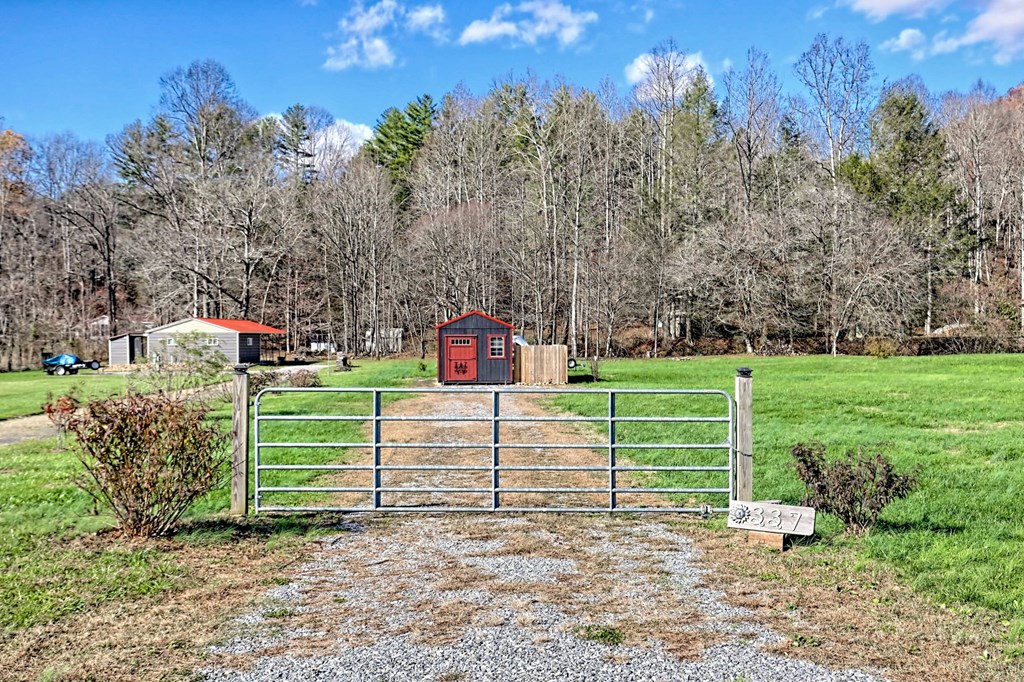 337 Mountain Meadows Drive