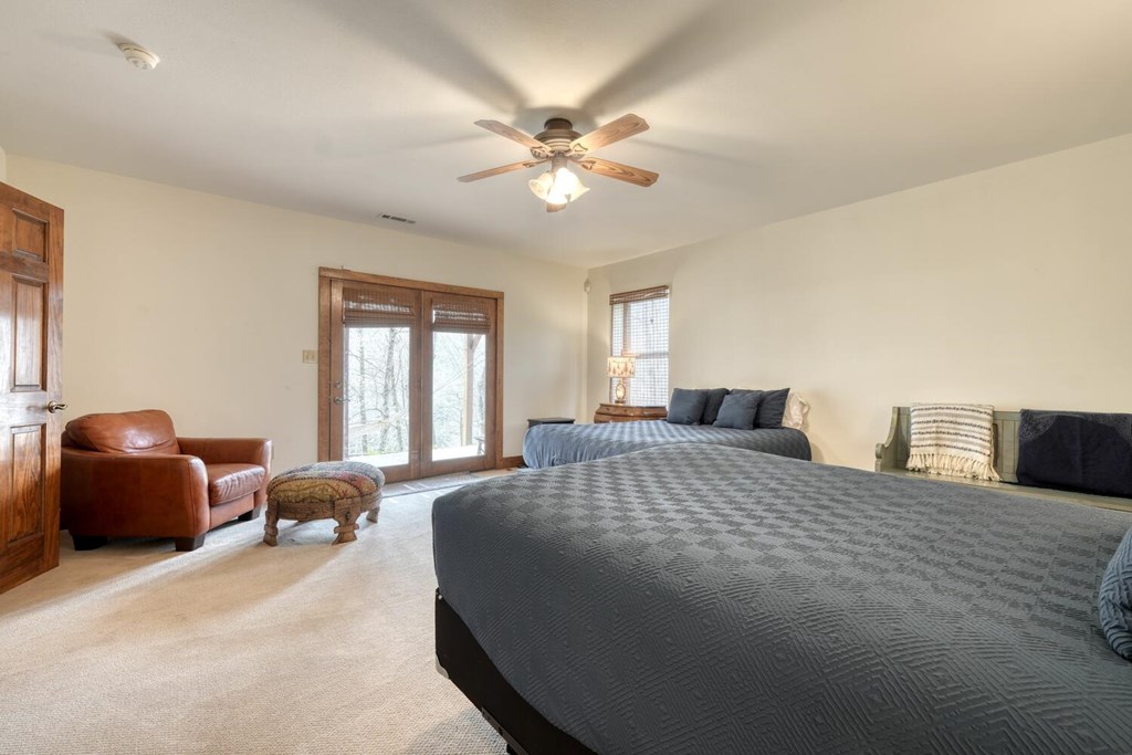 575 Carolina Springs Ln