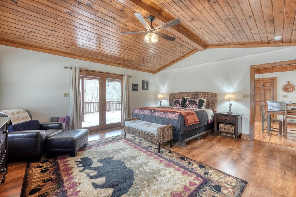 575 Carolina Springs Ln