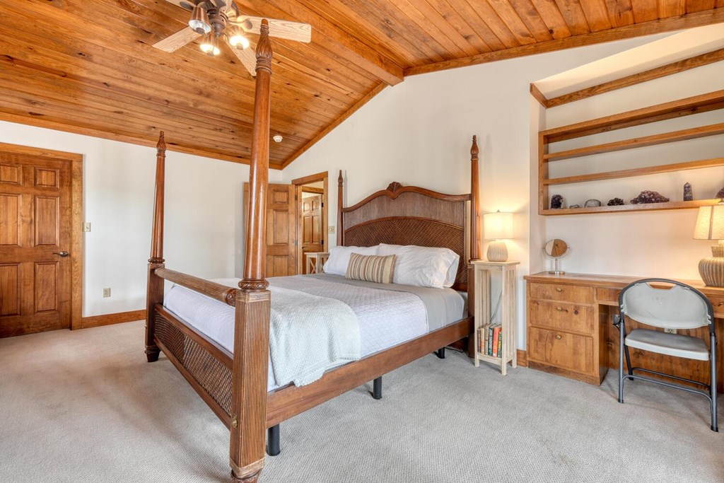 575 Carolina Springs Ln