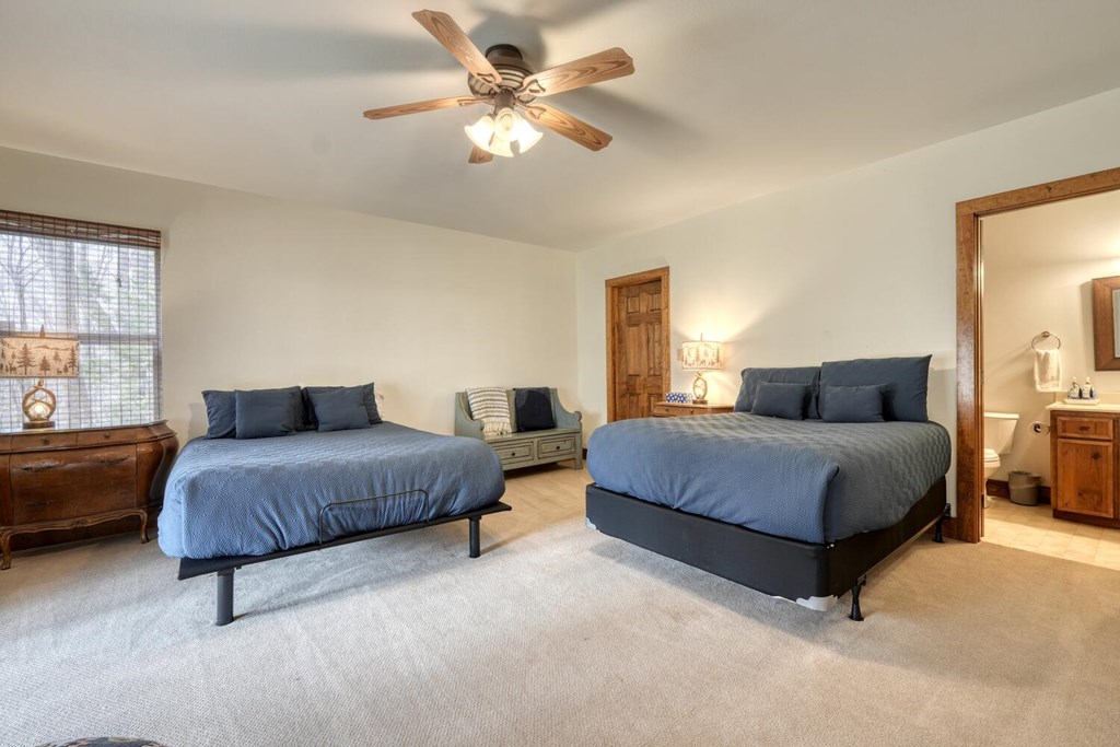 575 Carolina Springs Ln