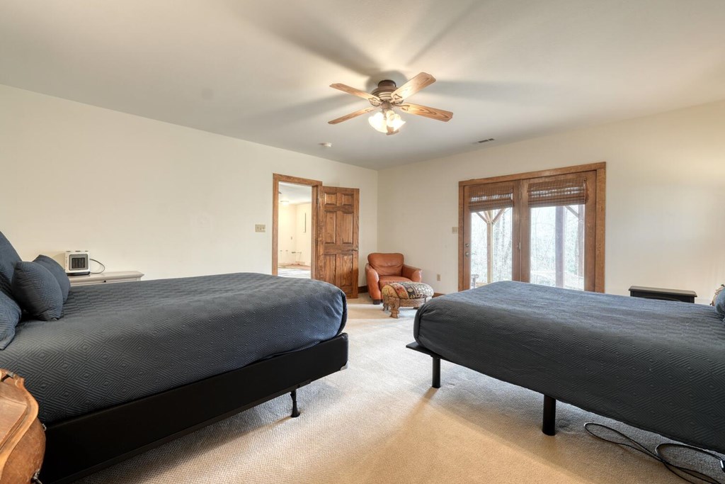 575 Carolina Springs Ln