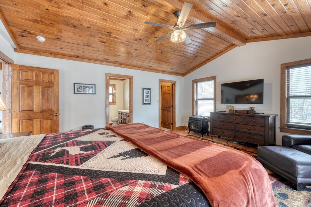 575 Carolina Springs Ln