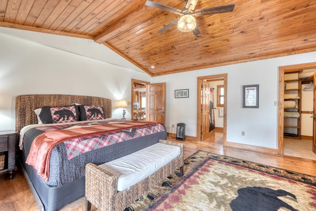 575 Carolina Springs Ln