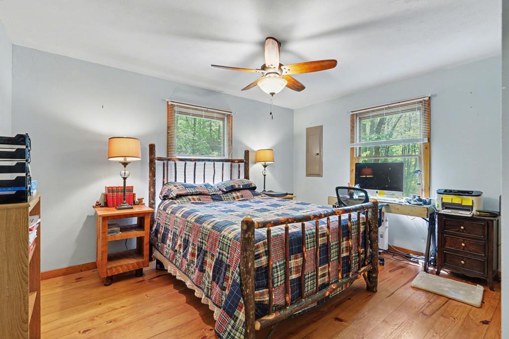8 Stoney Brook Trail