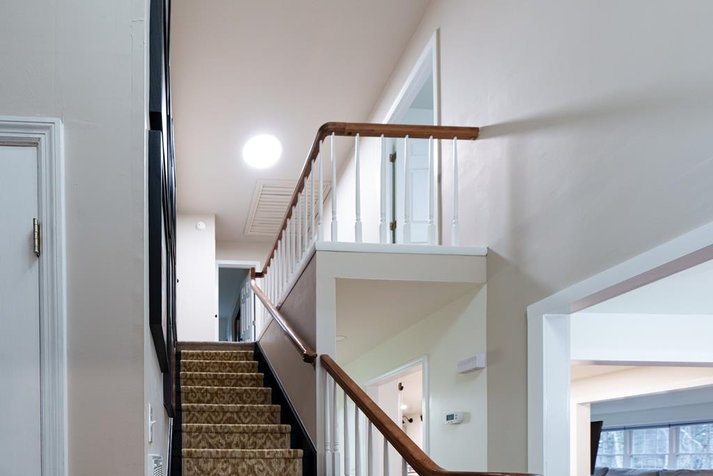 30 Skyline Dr