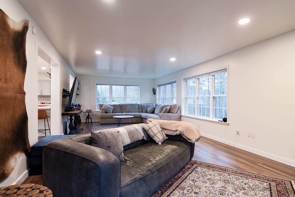 30 Skyline Dr