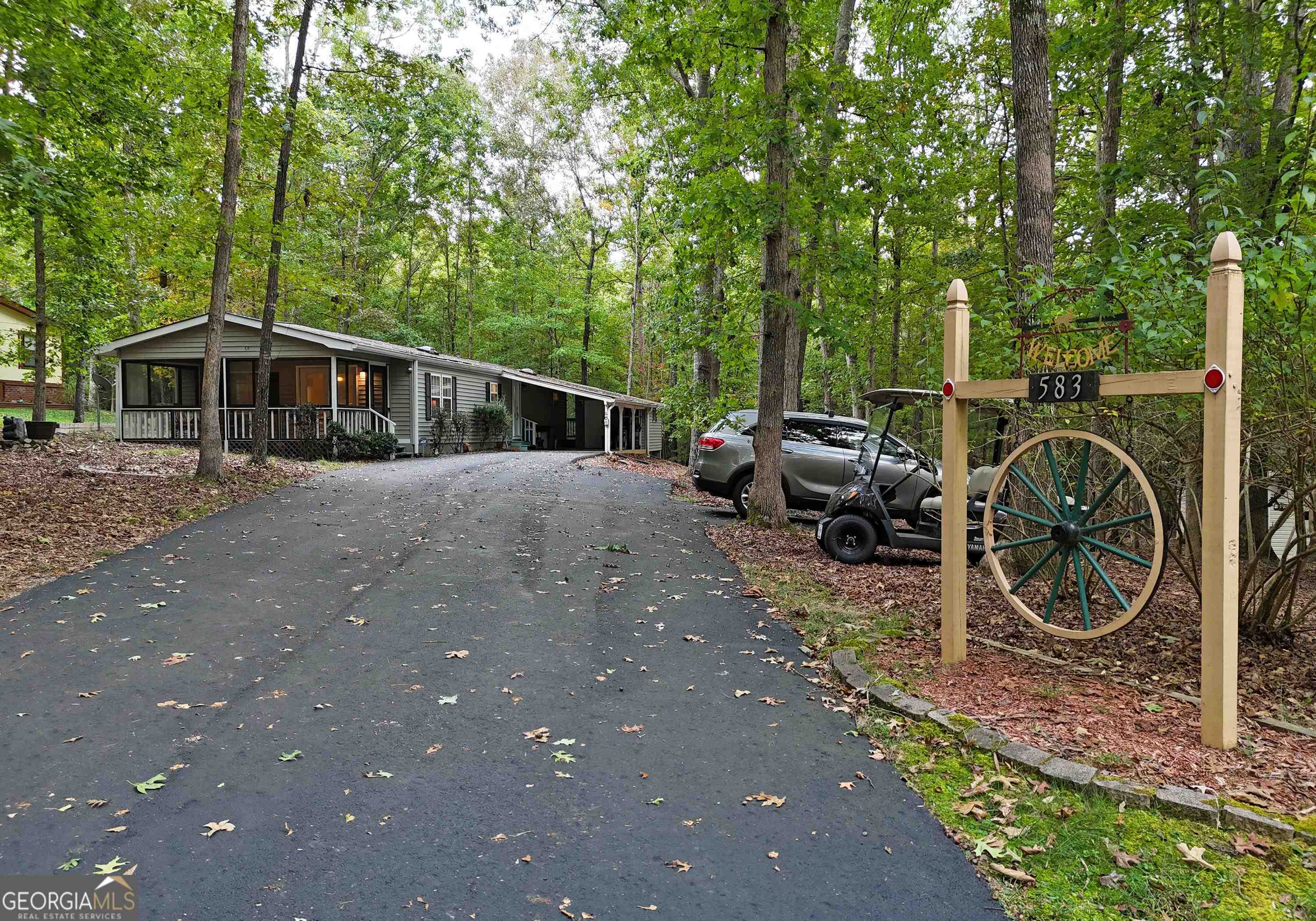 583 Lakeside Drive