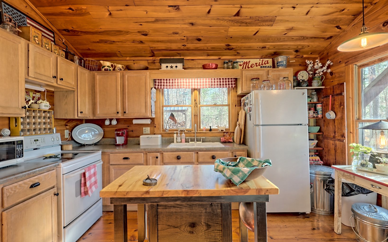 318 Lake Ridge Drive