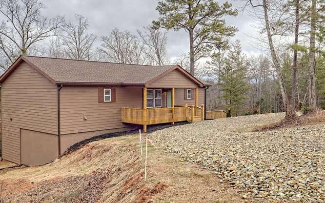 240 Upper Fox Trail