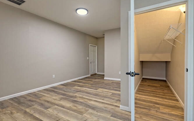 240 Upper Fox Trail