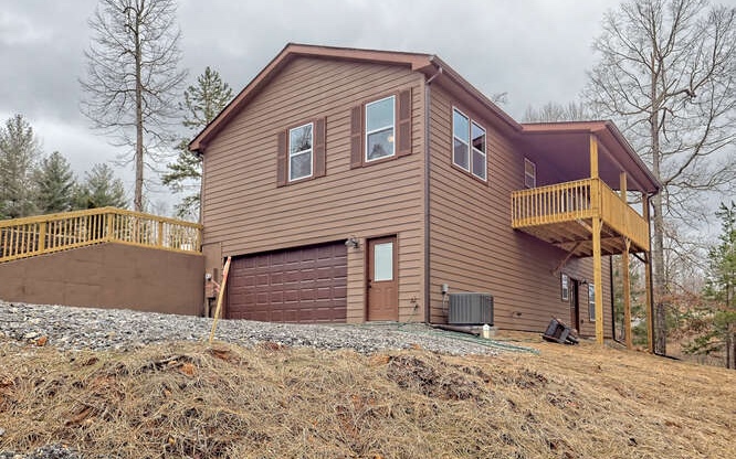 240 Upper Fox Trail