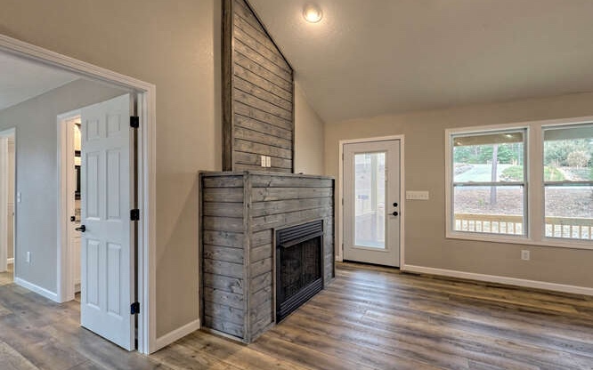 240 Upper Fox Trail
