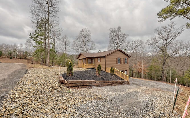 240 Upper Fox Trail