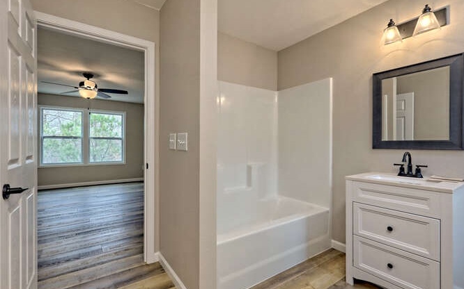 240 Upper Fox Trail