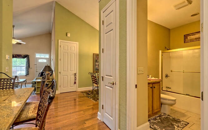 406 Longview Circle