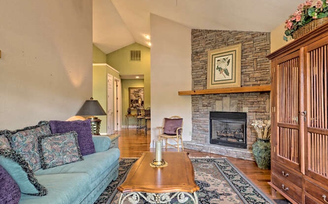 406 Longview Circle