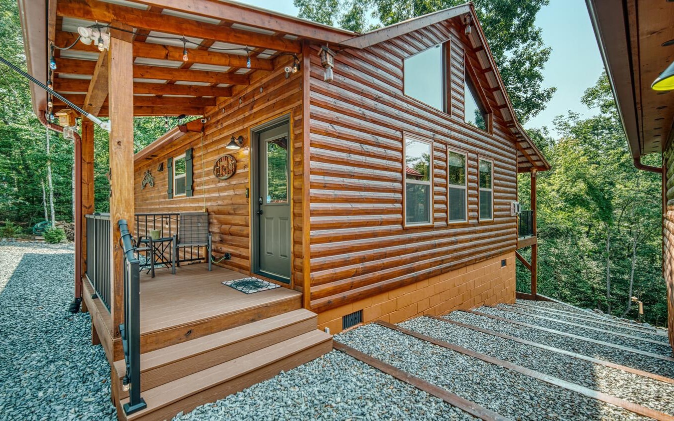 45 Woodcrest Drive