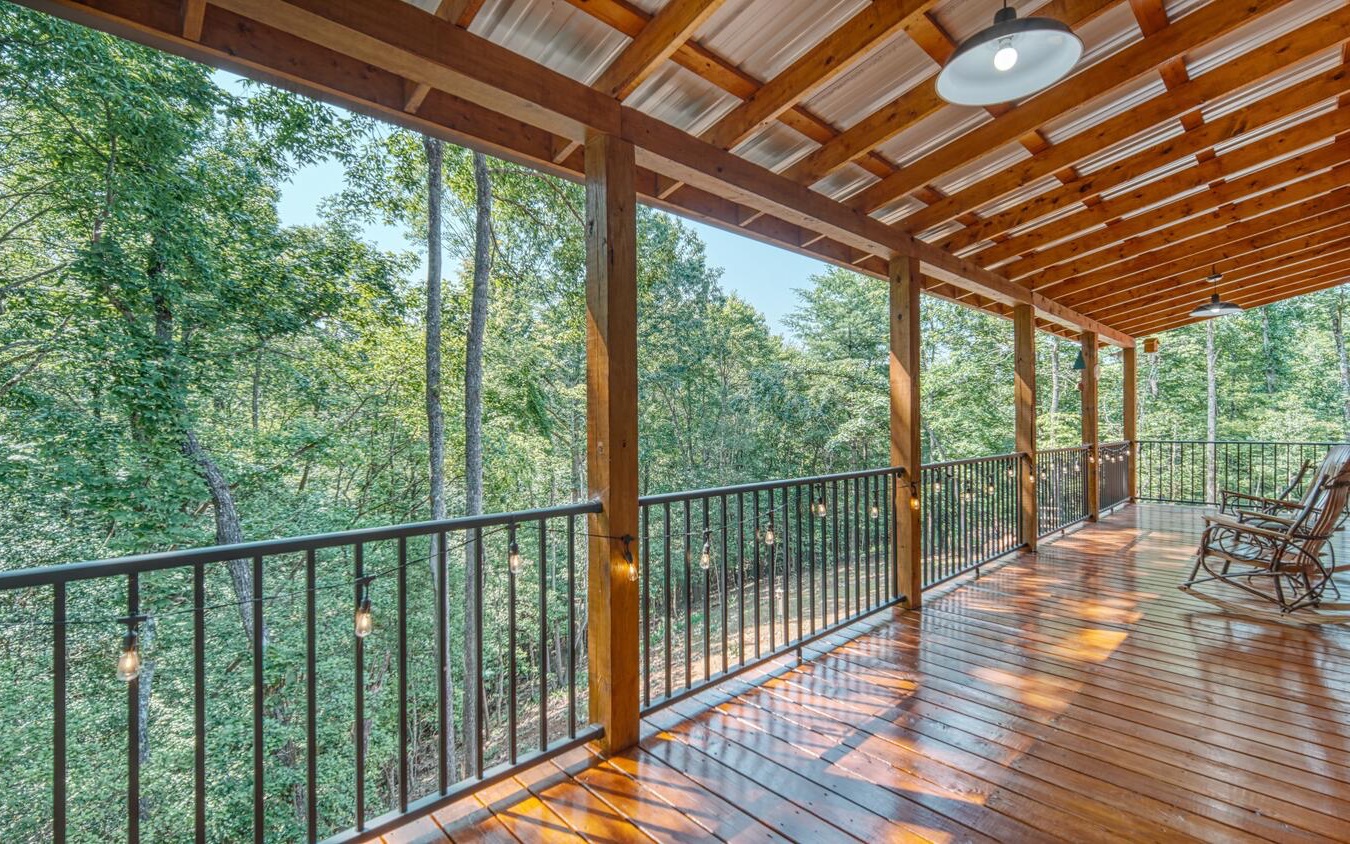 45 Woodcrest Drive