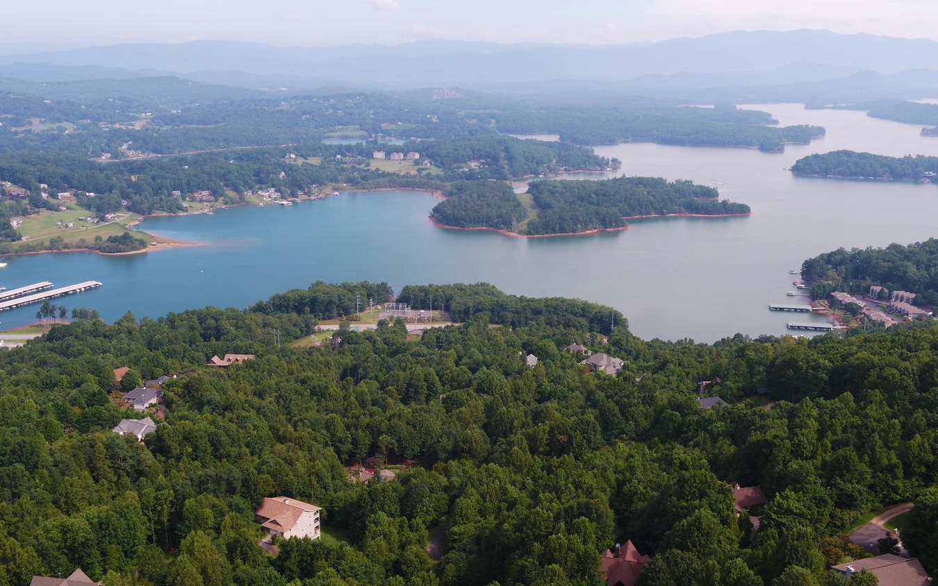 1067 Robin Ridge Lane