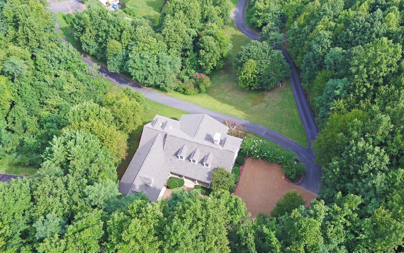1067 Robin Ridge Lane