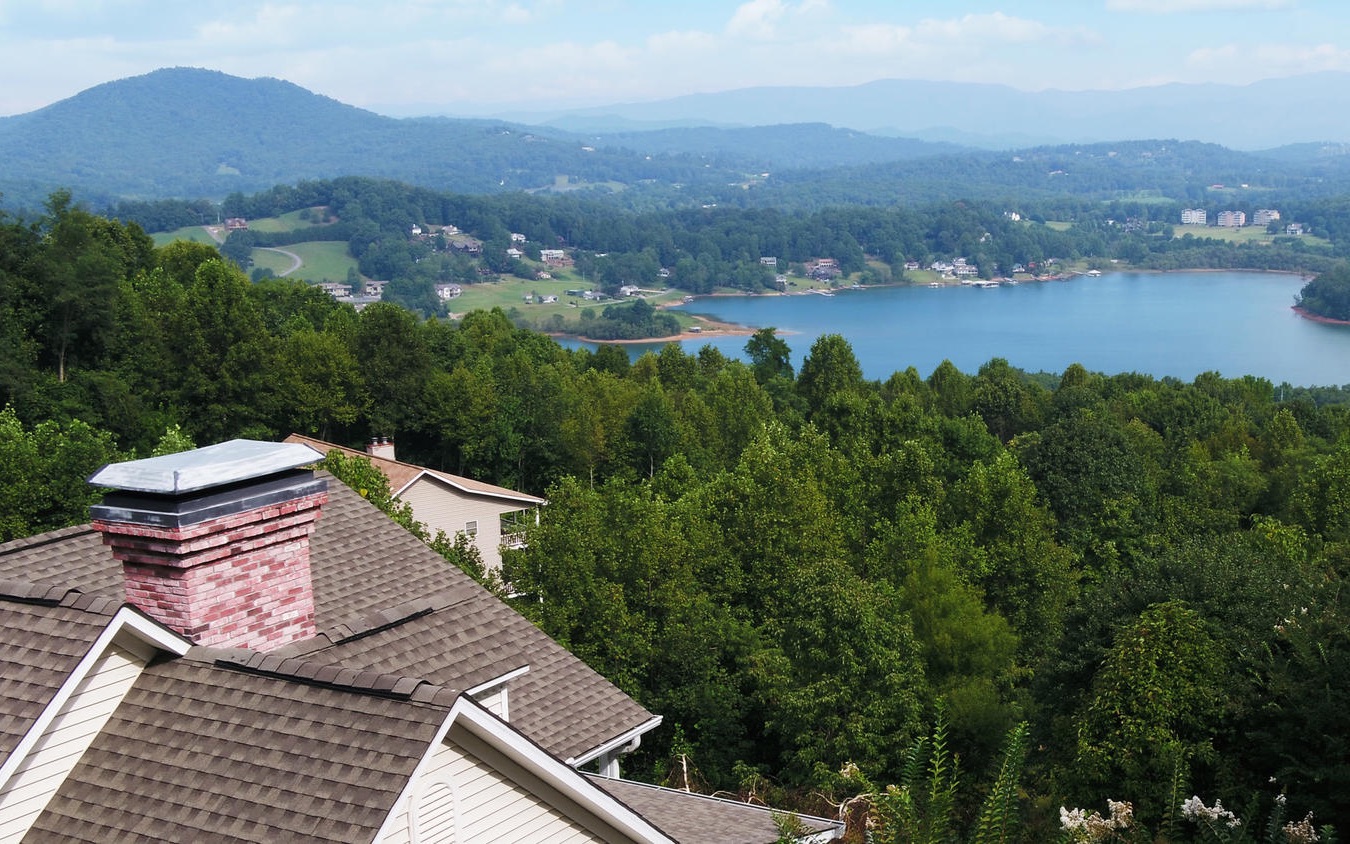 1067 Robin Ridge Lane