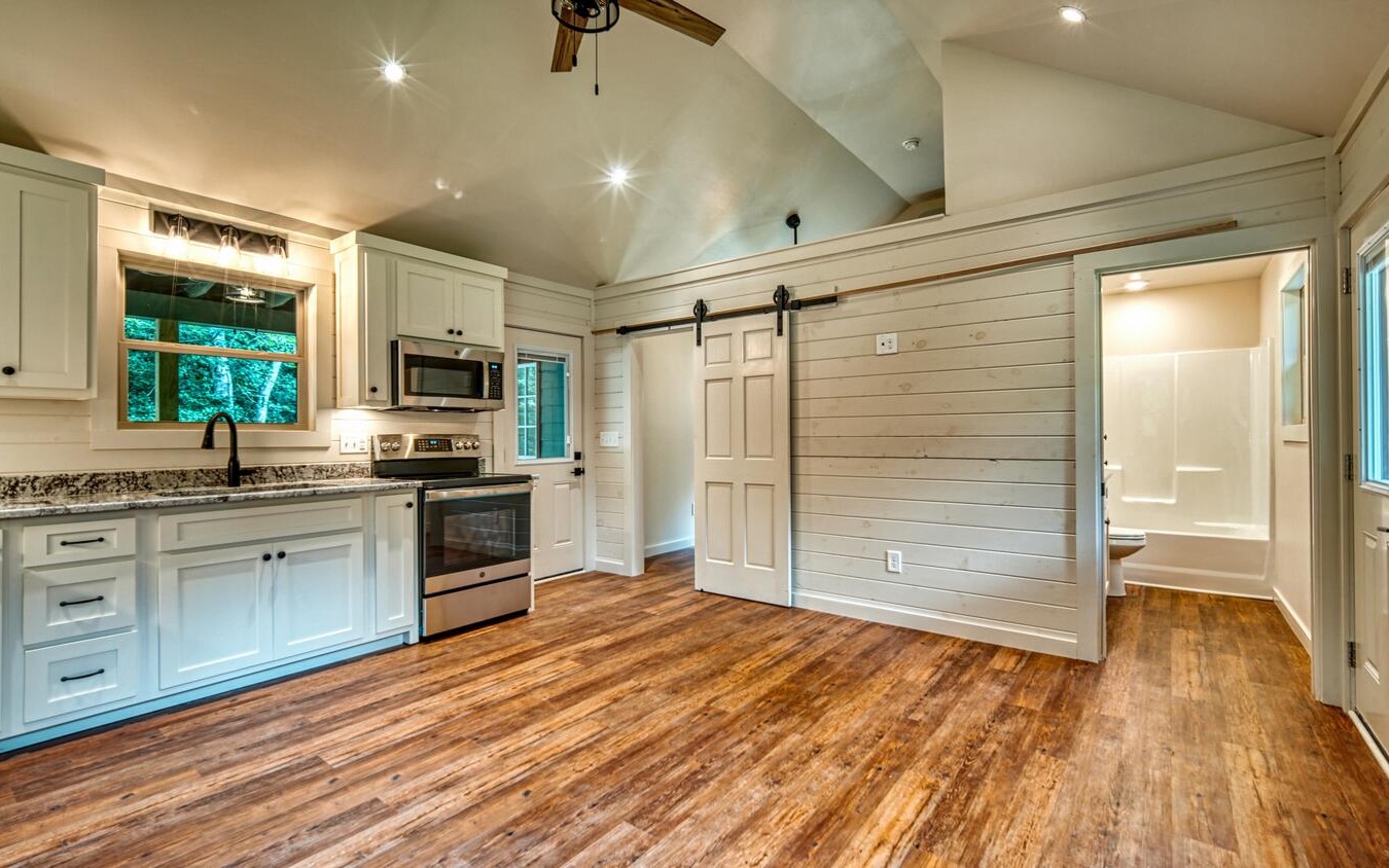 251 Chimney Ridge