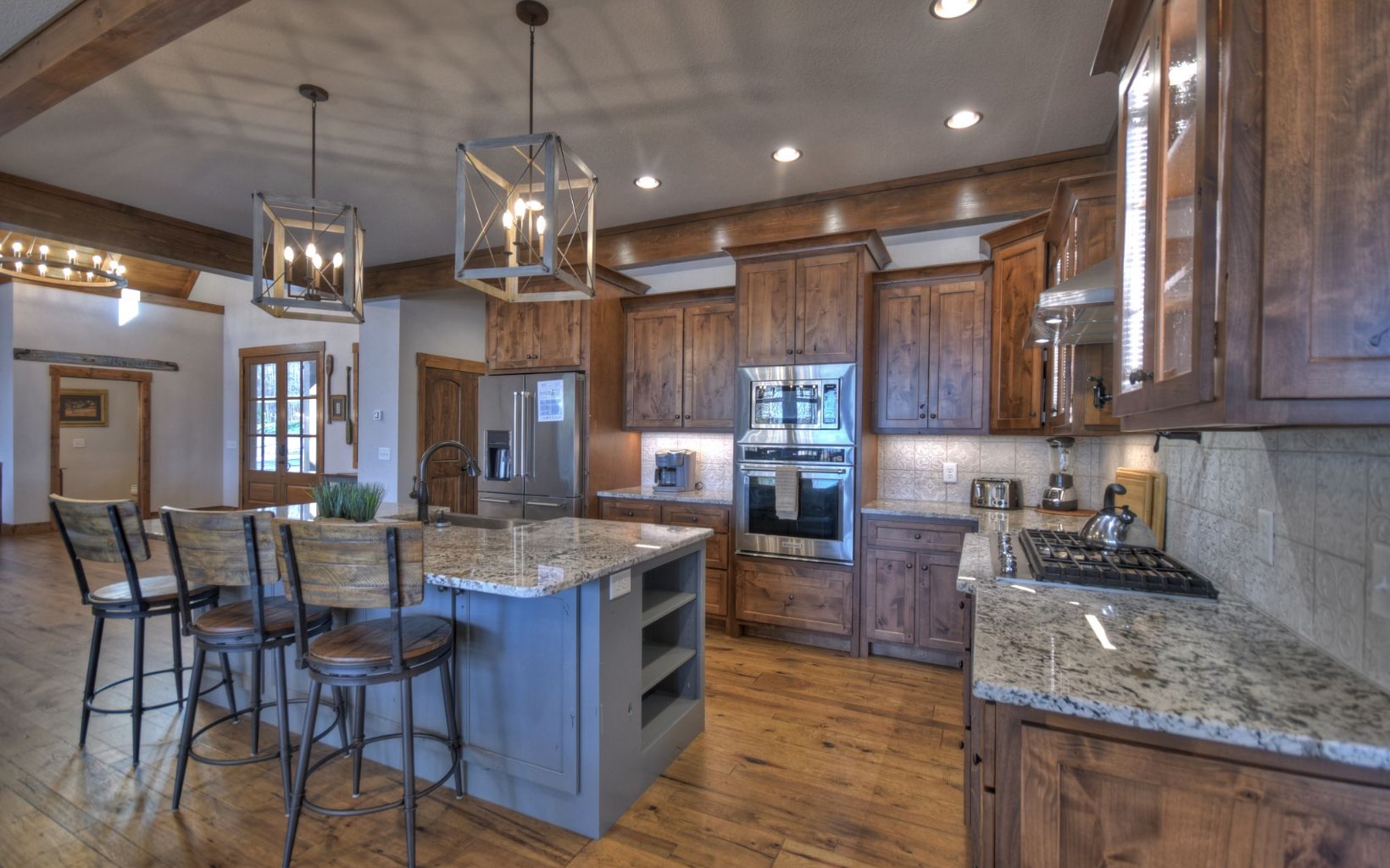 1466 Sutton Cove