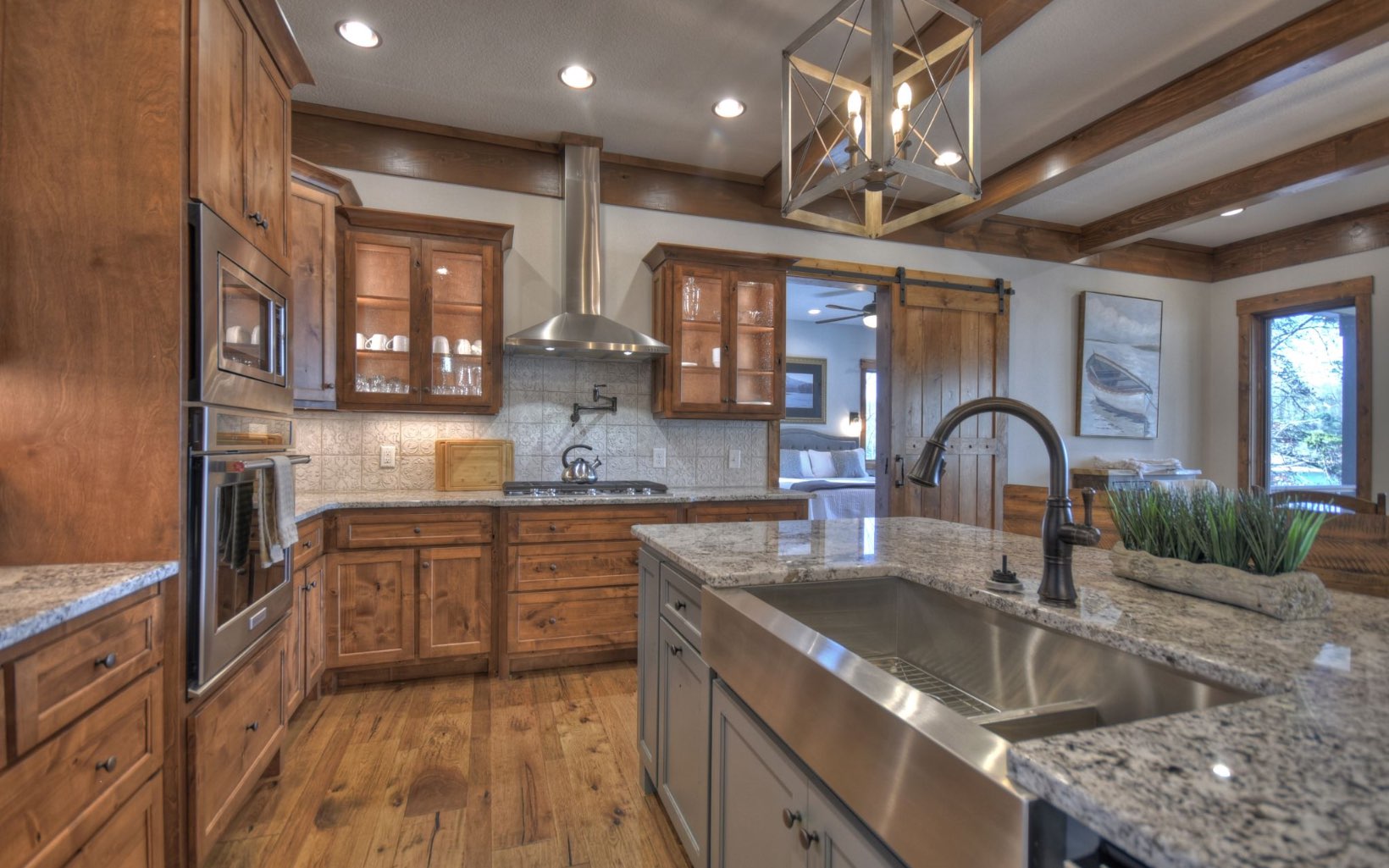 1466 Sutton Cove