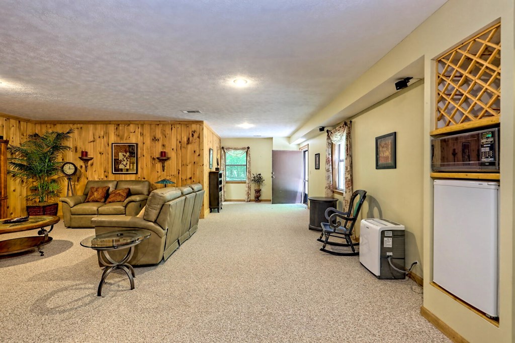 488 Lance Crossing Road