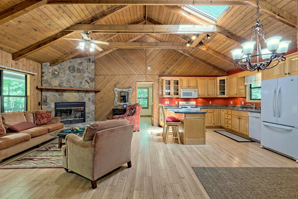 488 Lance Crossing Road