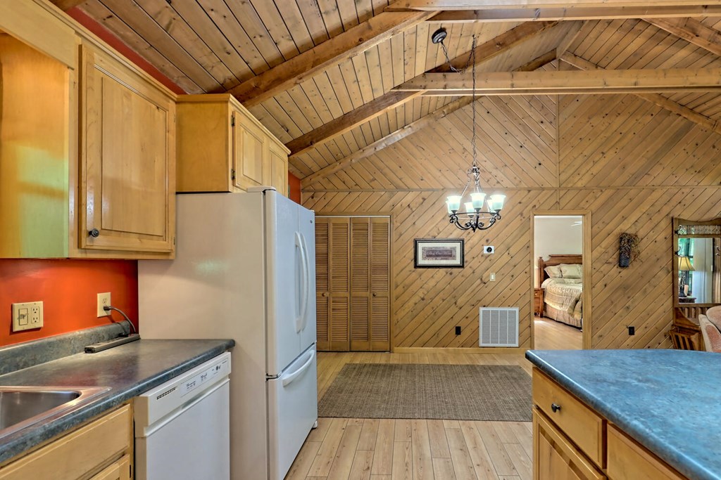 488 Lance Crossing Road