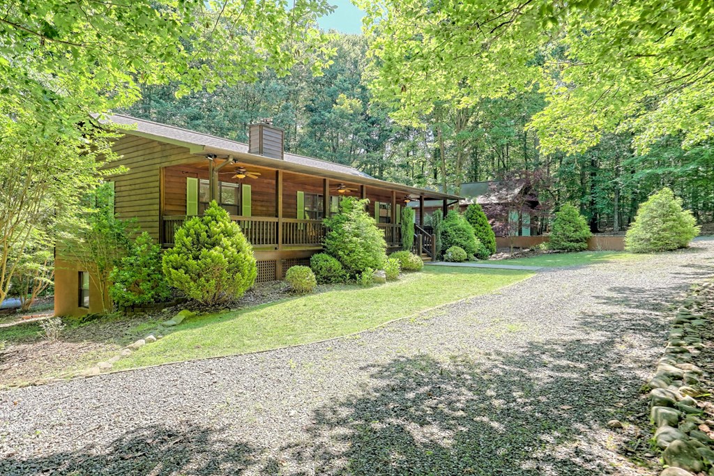 488 Lance Crossing Road