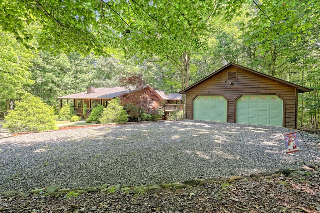 488 Lance Crossing Road