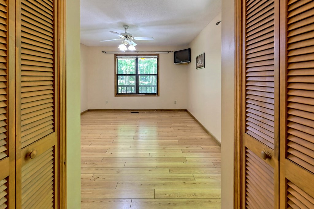 488 Lance Crossing Road