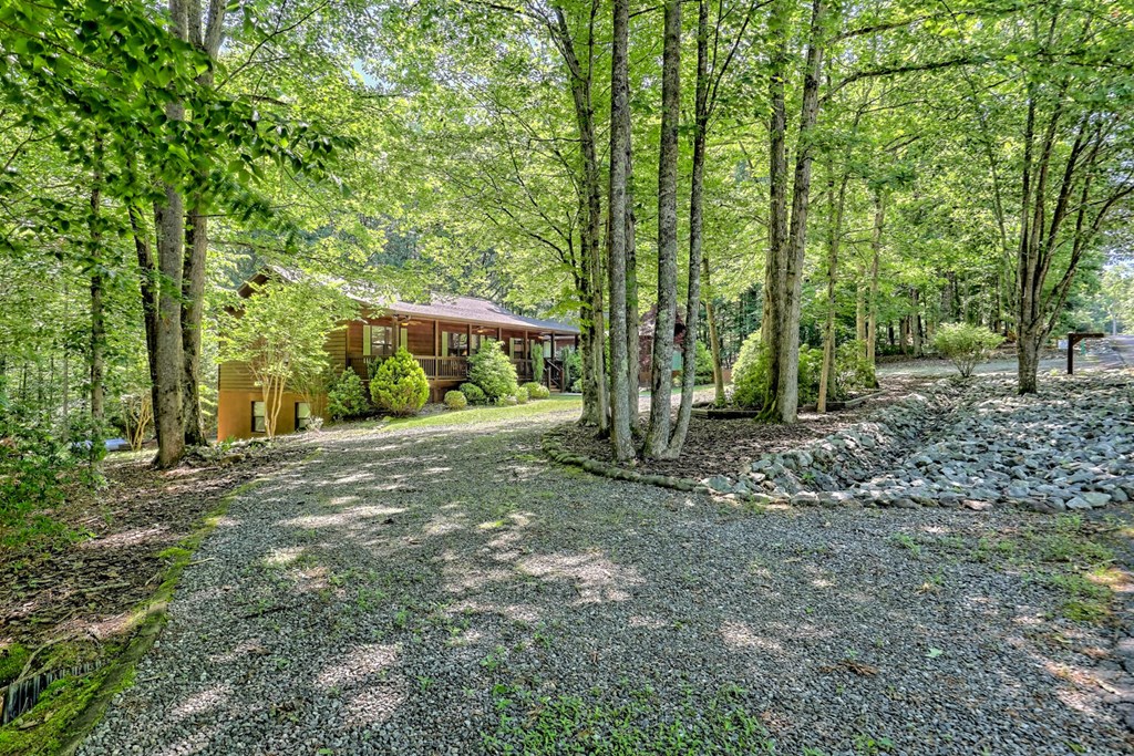 488 Lance Crossing Road