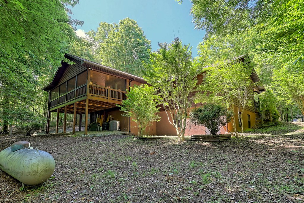 488 Lance Crossing Road