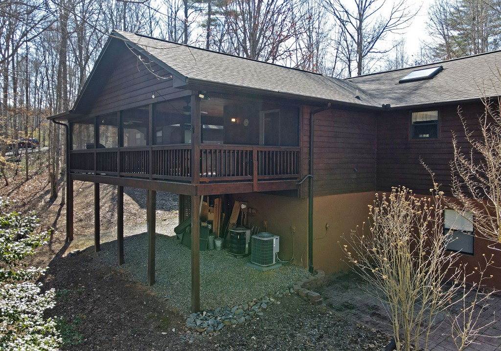 488 Lance Crossing Road