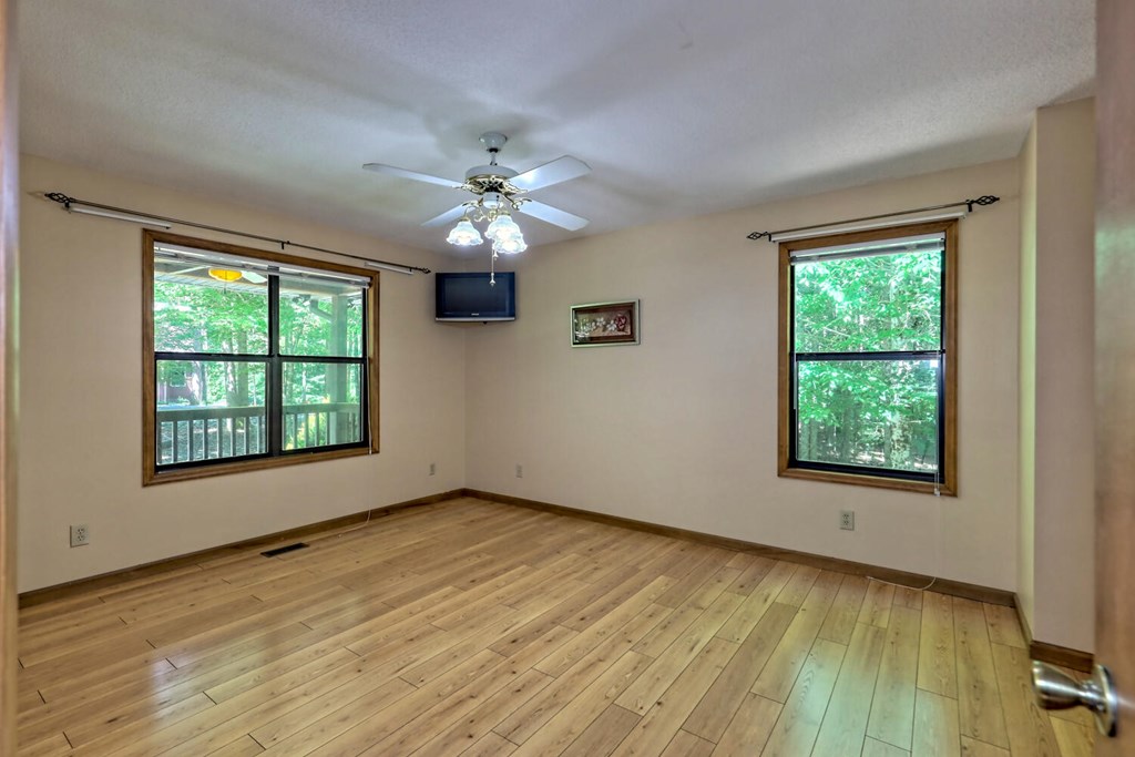 488 Lance Crossing Road