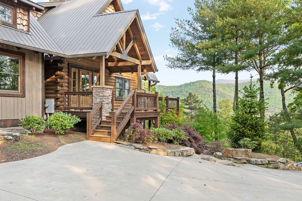 268 Cherry Log Summit Drive