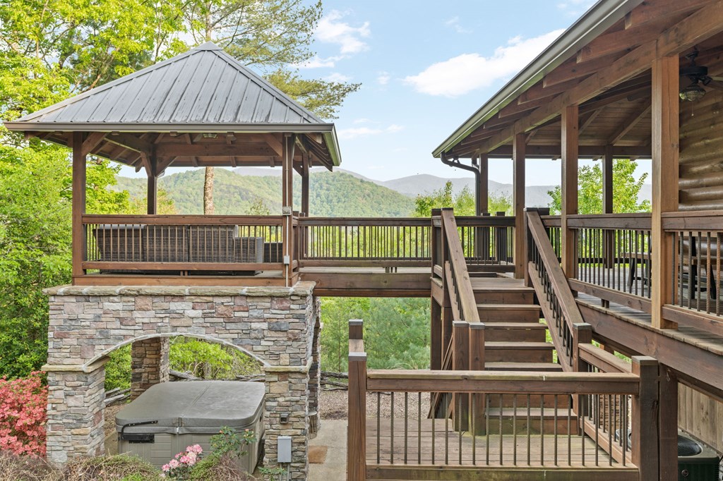268 Cherry Log Summit Drive