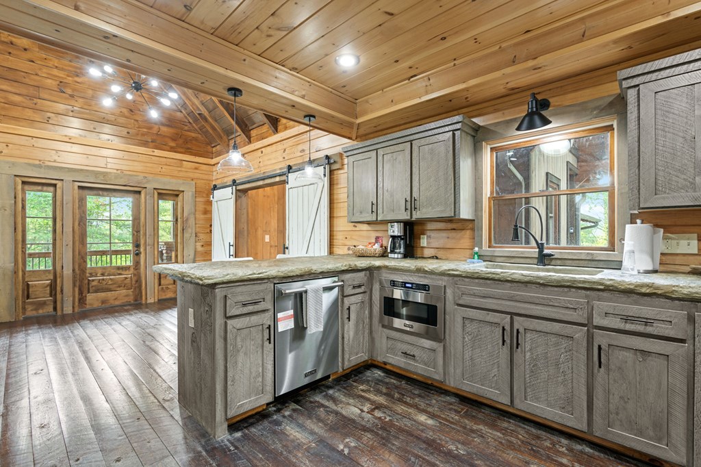 268 Cherry Log Summit Drive