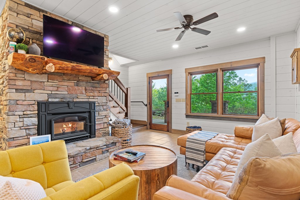 268 Cherry Log Summit Drive