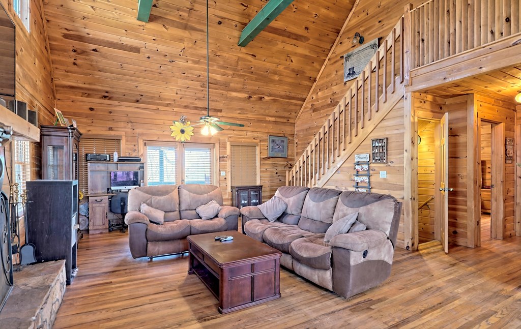 256 Woodland Ridge Drive
